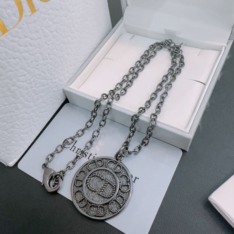 chr1st1an D10r necklaces